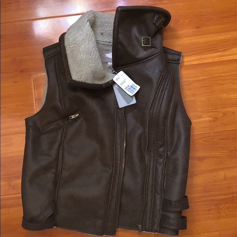 NWT sherpa vest